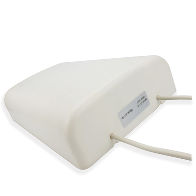 5g Indoor Wall Mounted MIMO Directional Panel Antenna Base Antenna con alto guadagno e filo