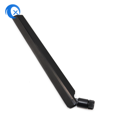 4G High Gain 5dBi LTE Omnidirectional Antenna 700-2700MHz Full Band Antenna a coltello con connettore Rpsma girevole